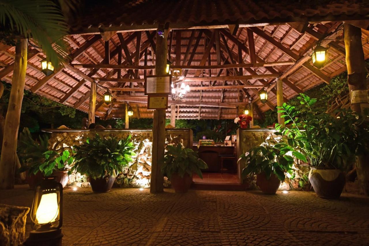 Mediterraneo Boutique Hotel Dar es Salaam Exterior photo